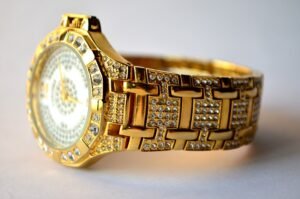 watch-hand-band-yellow-jewellery-luxury-1349212-pxhere.com
